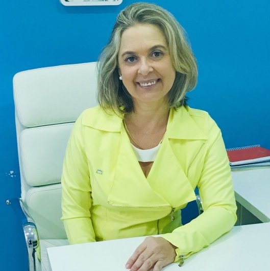 Dra. Claudia Fátima Soares dos Santos Gurgel