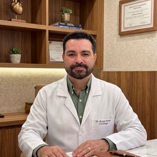 Dr. Ricardo Parente