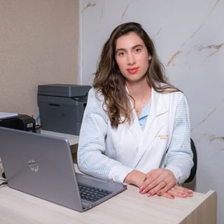 Dra. Natalia Rodrigues Franco Araujo