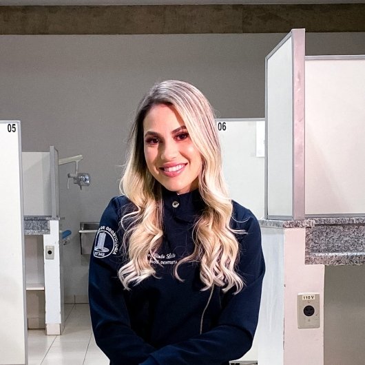 Cíntia Leite