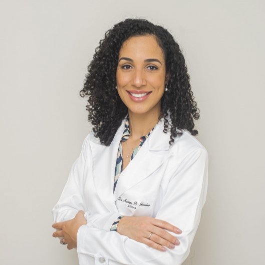 Dra. Mariana Barbosa Ferreira