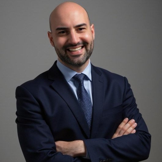Dr. Renato Reis