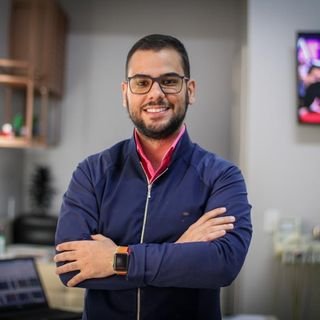 Dr. Lucas Vasconcelos