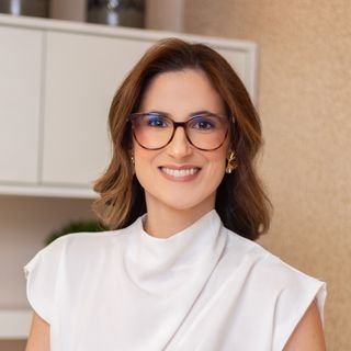 Dra. Carolina Teixeira Borges Francisco