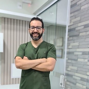Dr. Victor Torres Portela
