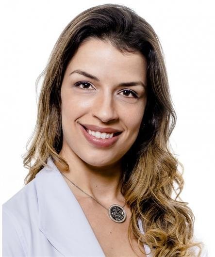 Dra. Roberta Vasconcelos
