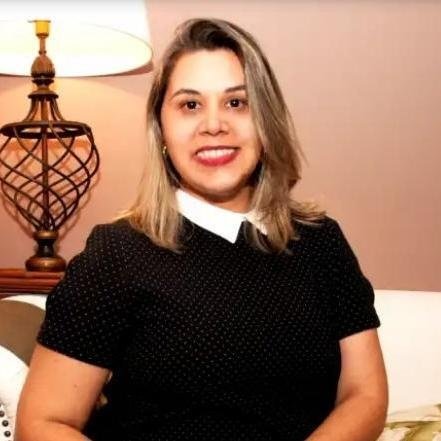 Paula Jenaina Costa