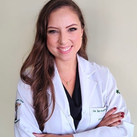 Dra. Taís Rodrigues Gasparini