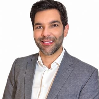 Dr. Marcos Saturnino