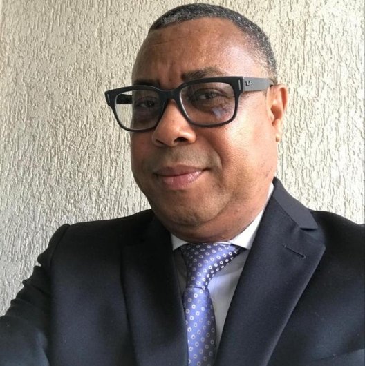 Dr. Everton da Rosa