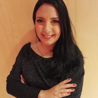 Dra. Angélica Cataldi Santos