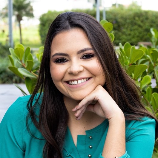 Tayná Padilha Martins