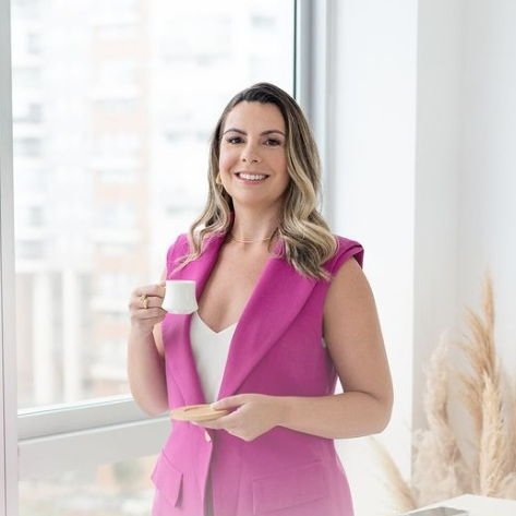 Dra. Bárbara Strauss
