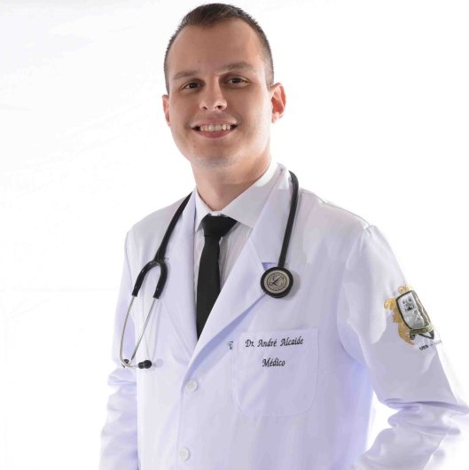 Dr. André Alcaide
