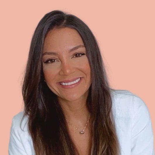Dra. Rebeca Fernandes