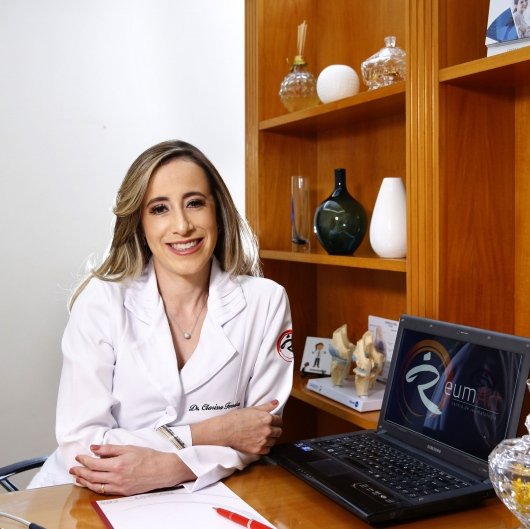 Dra. Clarissa de Castro Ferreira
