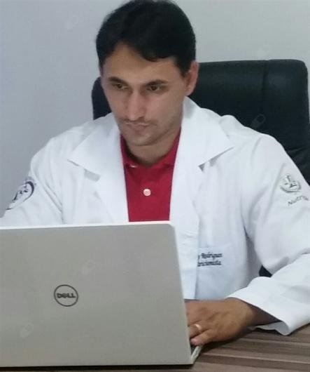 Dr. Deiby Rodrigues