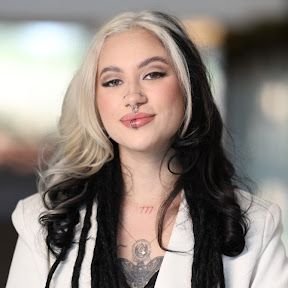 Júlia Strello