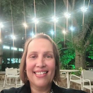 Dra. Marta Campos Coelho Prado