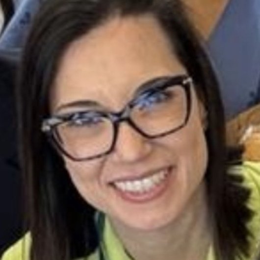 Dra. Gabriela Souza