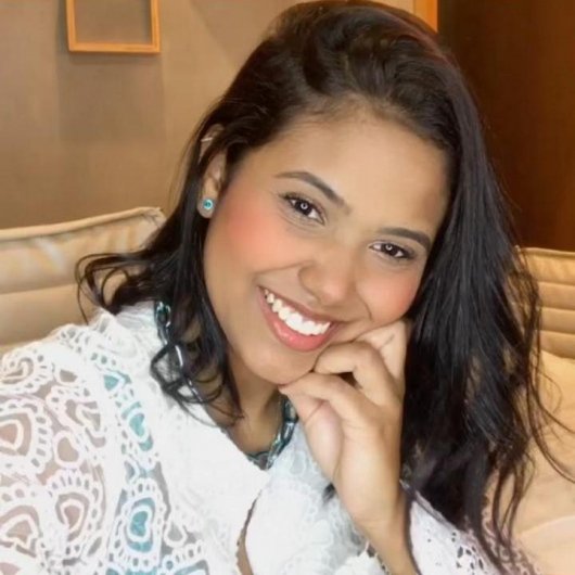 Dra. Lara Santana Lauro