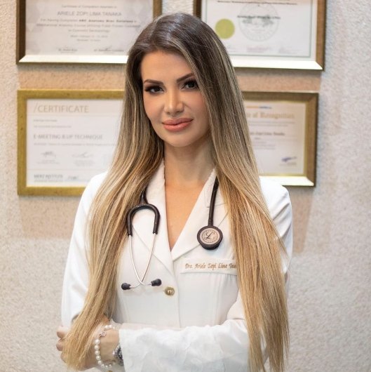 Dra. Ariele Zopi Lima Tanaka