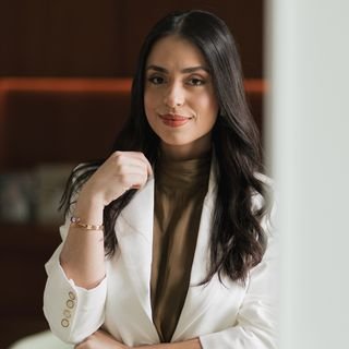 Dra. Carolina Cruz