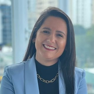 Deborah Carvalho Naves