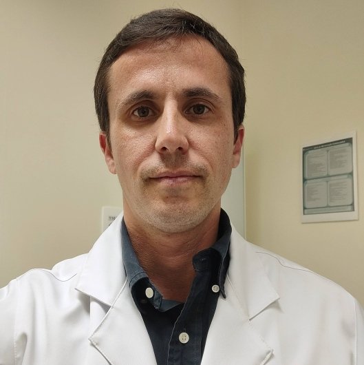 Dr. Ricardo Freire