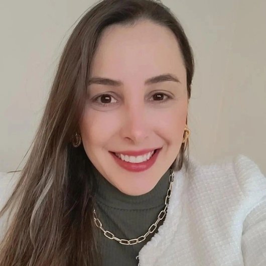Dra. Larissa Bachião