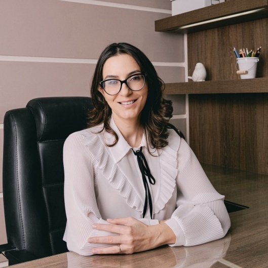 Dra. Jule Ane Ferreira