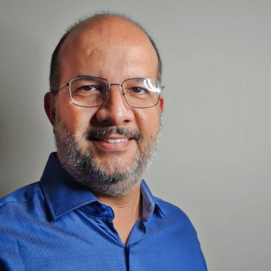 Prof. Alex Rezende