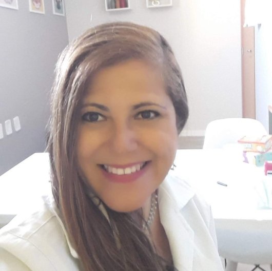 Dra. Patrícia Borges Leão Veloso