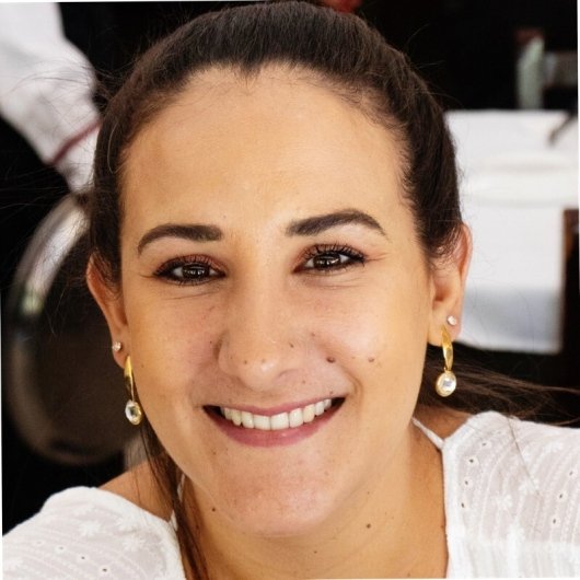Camila Giachini Ferro de Souza