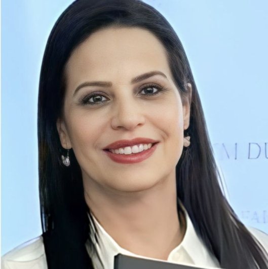 Dra. Gleyce Gundim
