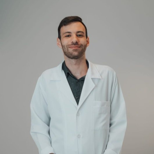 Dr. Lucas Coelho