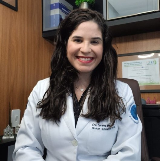 Dra. Lorena Mendonça Ferreira