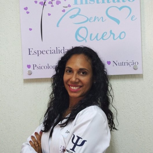 Dra. Raquel Câmera Gomes