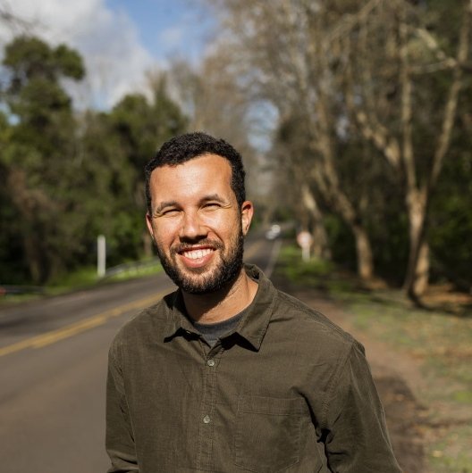 Dr. Victor Hugo Castro