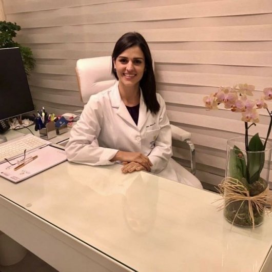 Dra. Renata Riva De Abreu Izique