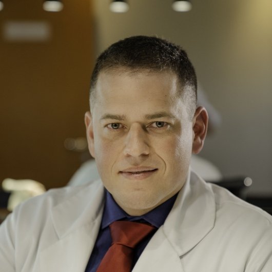 Dr. Tiago Costa Antunes