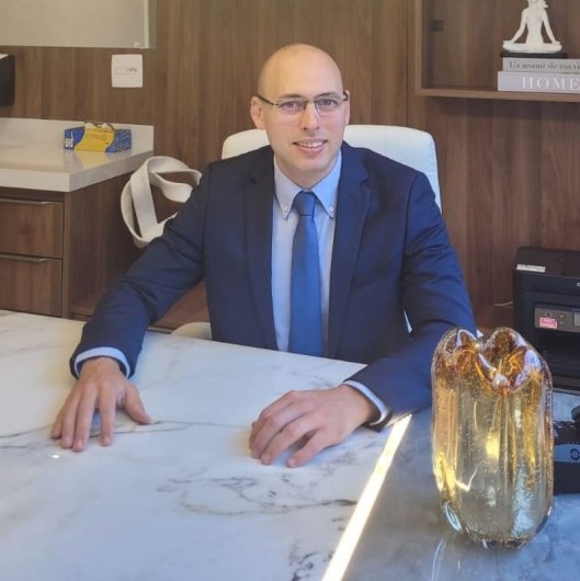 Dr. Marcelo D'Amado