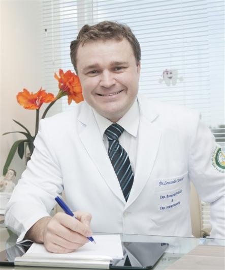 Dr. Leonardo Camargo