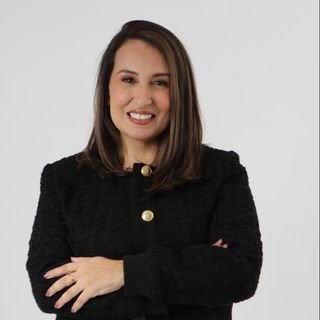 Dra. Ana Carolina Costa