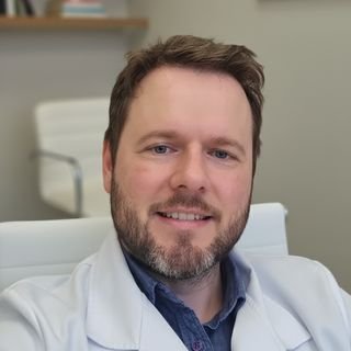 Dr. Gustavo Kutschenko