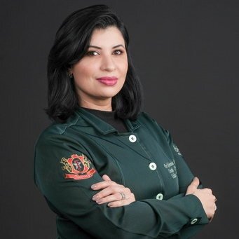 Dra. Mariana Oliveira