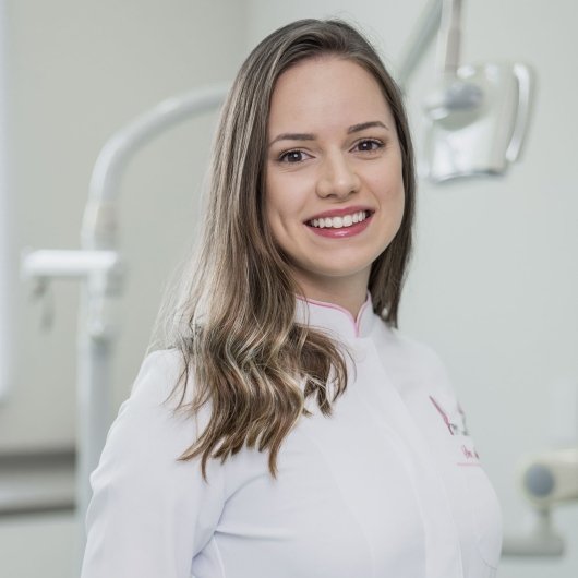 Dra. Amanda Hans