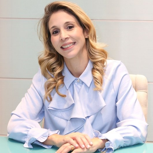 Dra. Thais Santarossa