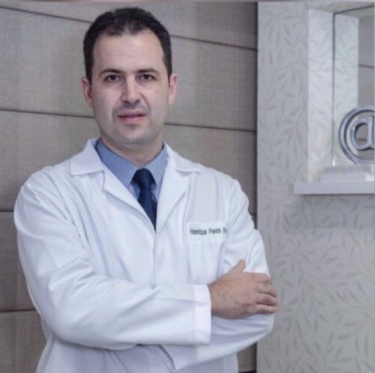 Dr. Henrique Peres Rocha