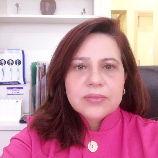 Dra. Flávia Viégas Naylor